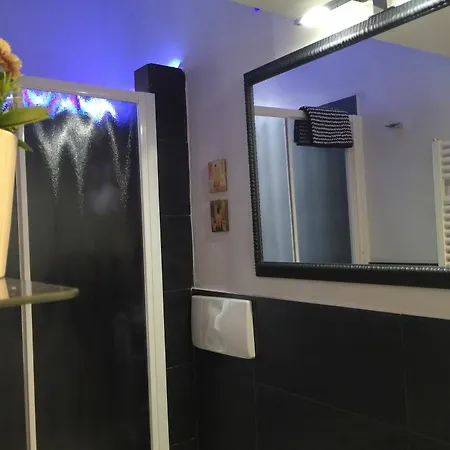Kibilu - Via Confalonieri Apartmán *