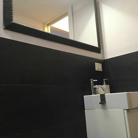 Lägenhet Kibilu - Via Confalonieri Milano